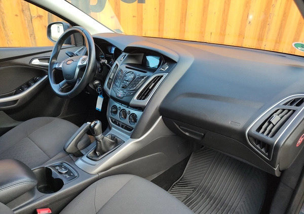 Ford Focus cena 24500 przebieg: 163000, rok produkcji 2014 z Wyśmierzyce małe 172